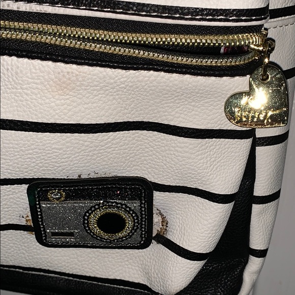 NWOT Betsy Johnson Mini Backpack - Picture 3 of 8